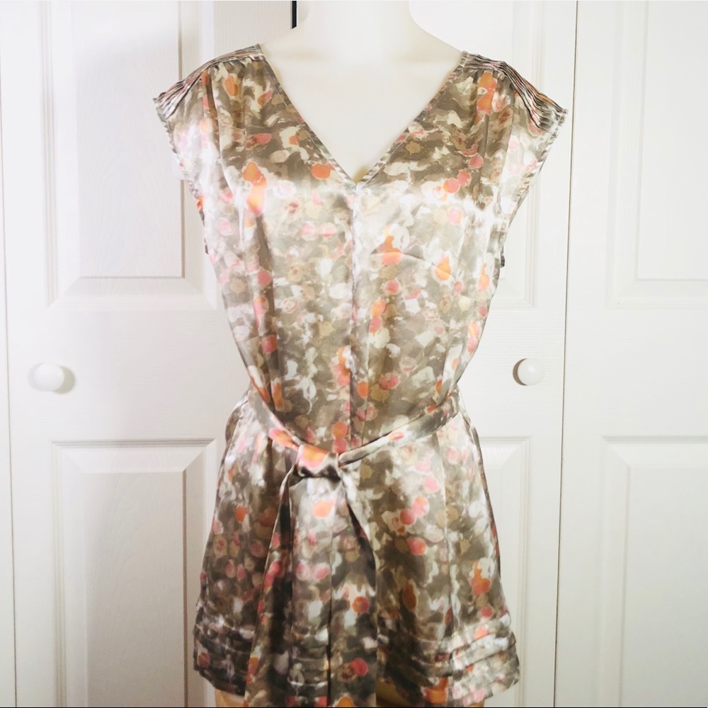 Banana Republic Silk Tie-waist Blouse